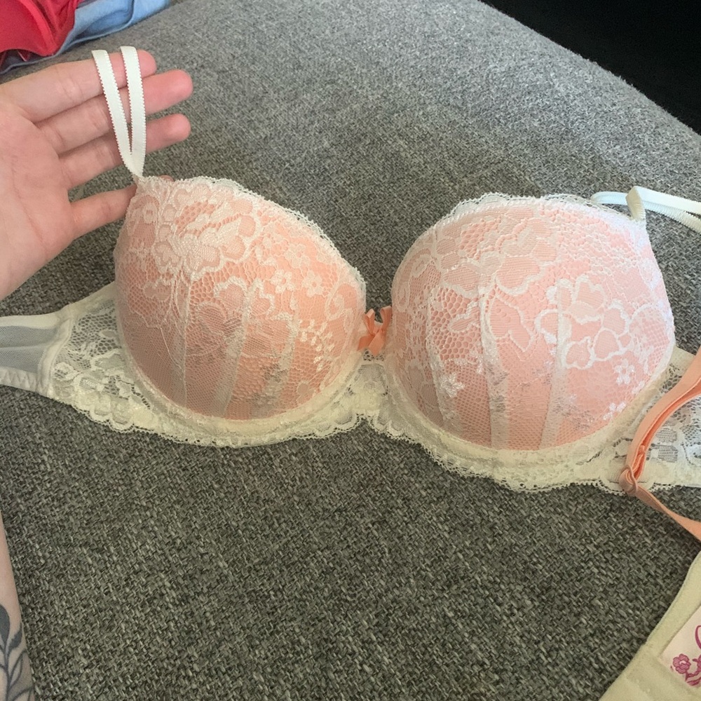Pink and white lace candies bra